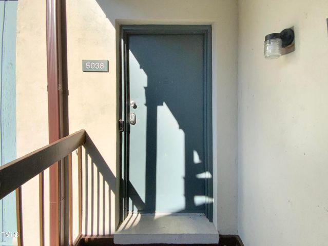 5038 Flint Ridge Place, Raleigh, NC 27609
