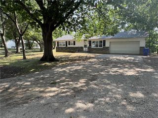 603 Warren Street, Oskaloosa, KS 66066