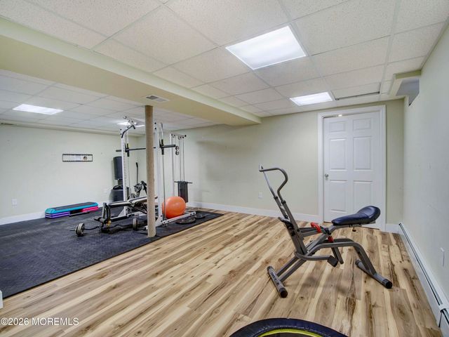 20 Richard Road, Farmingdale, NJ 07727