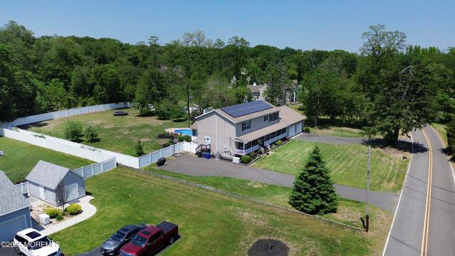 20 Richard Road, Farmingdale, NJ 07727