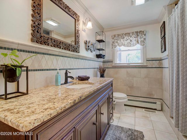 20 Richard Road, Farmingdale, NJ 07727