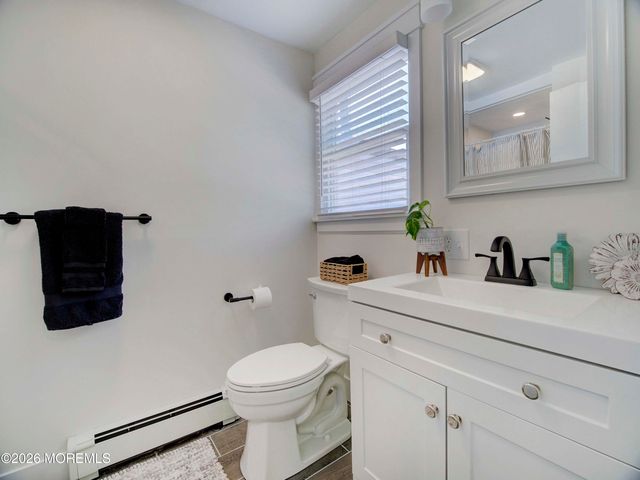 20 Richard Road, Farmingdale, NJ 07727
