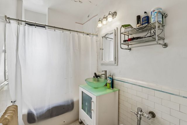 1755 E 55th Street 605, Chicago, IL 60615