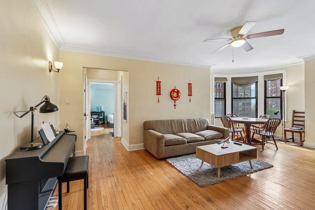 1755 E 55th Street 605, Chicago, IL 60615