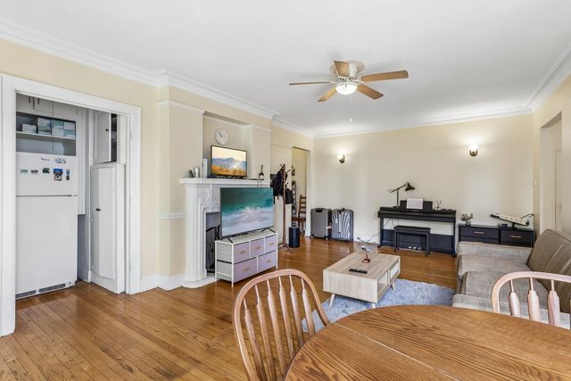 1755 E 55th Street 605, Chicago, IL 60615