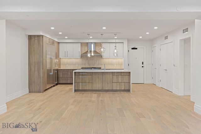 315 N Tracy Avenue 104, Bozeman, MT 59715