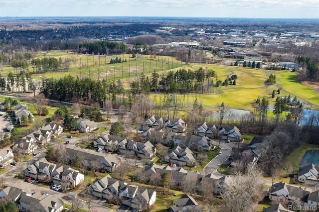 38302 Saratoga Circle, Farmington Hills, MI 48331