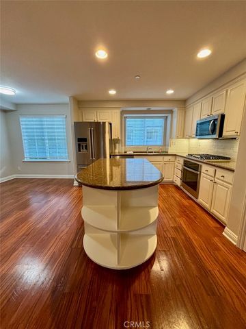 4110 W Kling, Burbank, CA 91505
