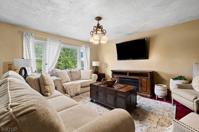 504 Walnut St, Roselle Boro, NJ 07203