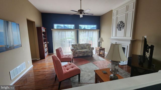 750 TWINING WAY, Collegeville, PA 19426