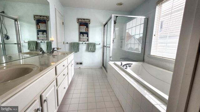 750 TWINING WAY, Collegeville, PA 19426