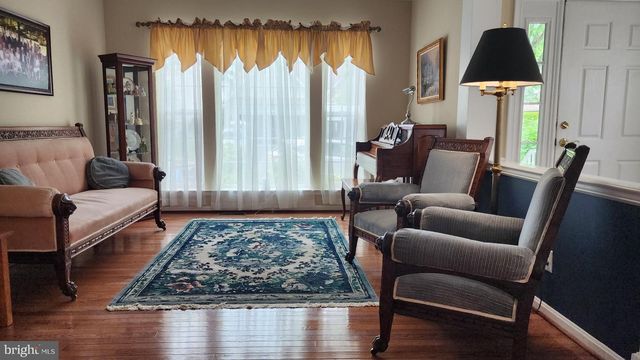 750 TWINING WAY, Collegeville, PA 19426