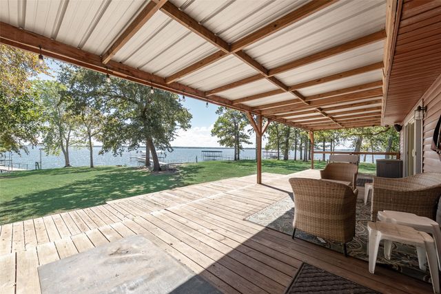 229 Lakeside Drive, West Tawakoni, TX 75474