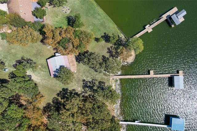 229 Lakeside Drive, West Tawakoni, TX 75474