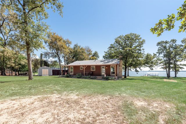 229 Lakeside Drive, West Tawakoni, TX 75474