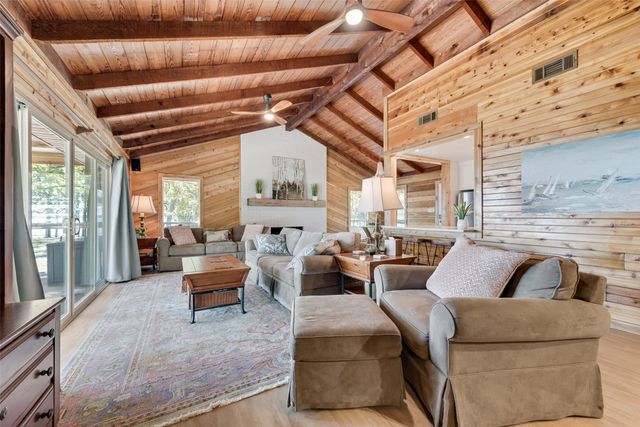 229 Lakeside Drive, West Tawakoni, TX 75474