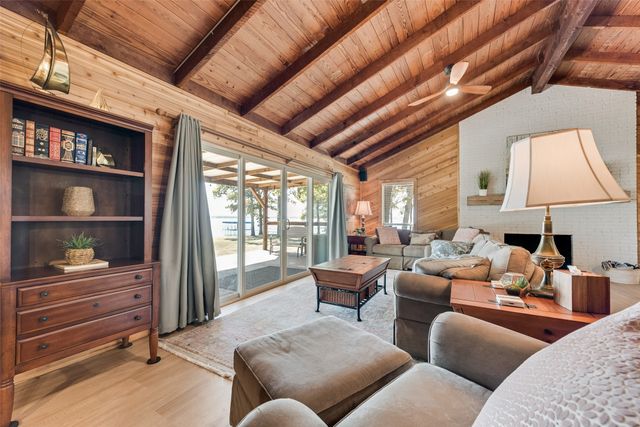 229 Lakeside Drive, West Tawakoni, TX 75474