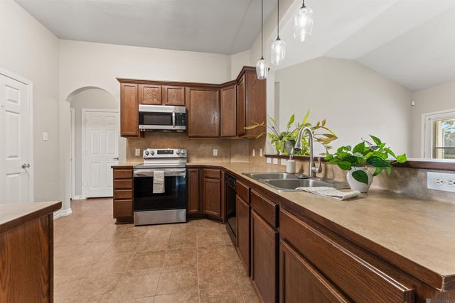 11078 Iberia Dr, Denham Springs, LA 70726