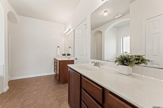 11078 Iberia Dr, Denham Springs, LA 70726