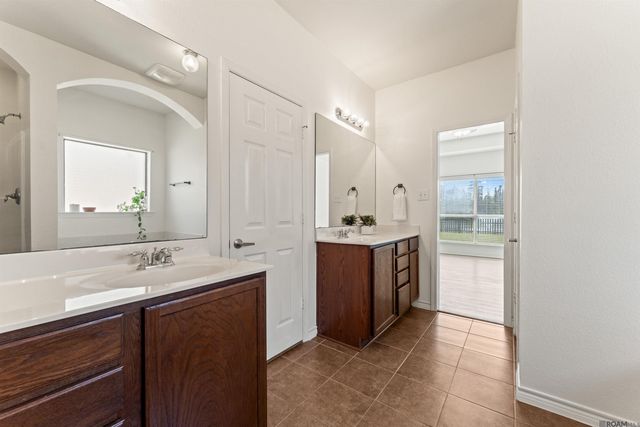 11078 Iberia Dr, Denham Springs, LA 70726