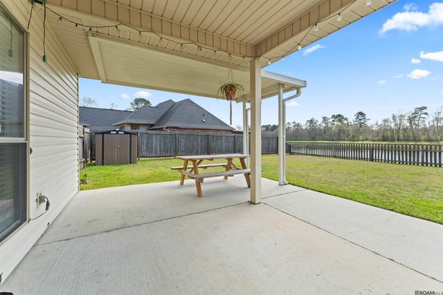 11078 Iberia Dr, Denham Springs, LA 70726