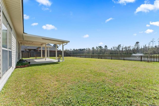 11078 Iberia Dr, Denham Springs, LA 70726