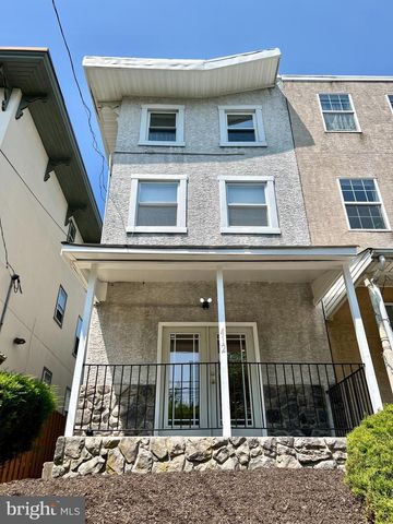 412 N 32ND ST, Philadelphia, PA 19104