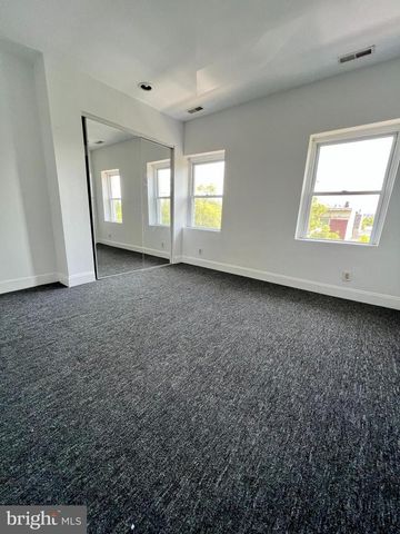 412 N 32ND ST, Philadelphia, PA 19104