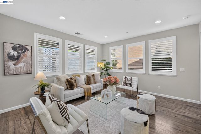 304 Misty Cir, Livermore, CA 94550