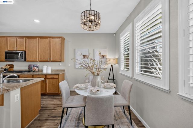 304 Misty Cir, Livermore, CA 94550