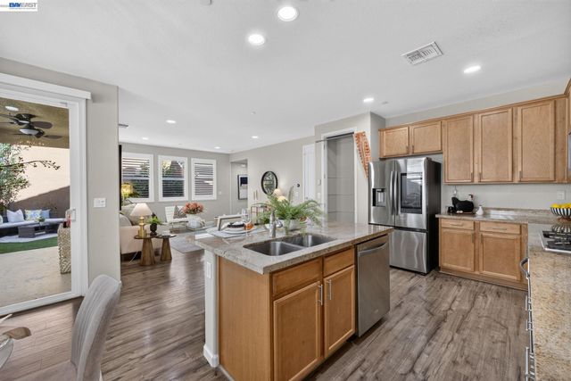 304 Misty Cir, Livermore, CA 94550