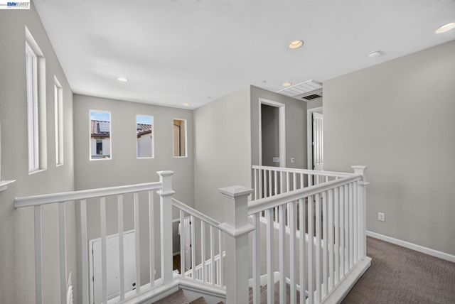 304 Misty Cir, Livermore, CA 94550