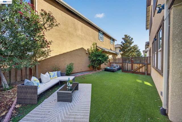 304 Misty Cir, Livermore, CA 94550
