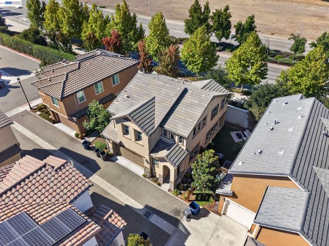 304 Misty Cir, Livermore, CA 94550