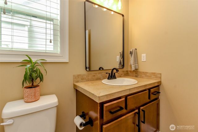 32113 Sunny Lane, Black Diamond, WA 98010