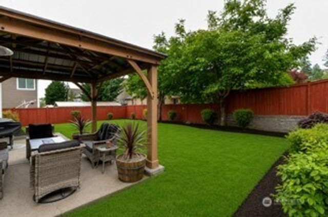 32113 Sunny Lane, Black Diamond, WA 98010