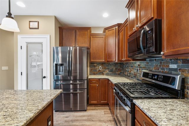 32113 Sunny Lane, Black Diamond, WA 98010