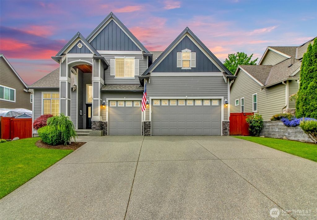 32113 Sunny Lane, Black Diamond, WA 98010