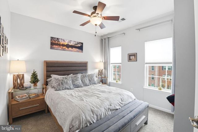 2538 BALDWIN CRES NE, Washington, DC 20018