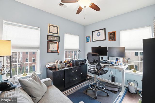 2538 BALDWIN CRES NE, Washington, DC 20018