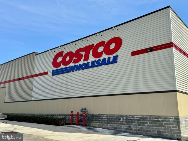 2538 BALDWIN CRES NE, Washington, DC 20018