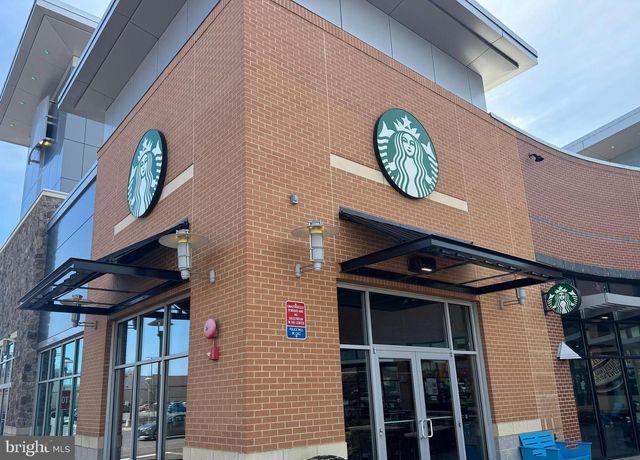 2538 BALDWIN CRES NE, Washington, DC 20018