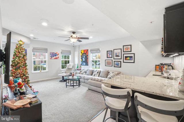 2538 BALDWIN CRES NE, Washington, DC 20018