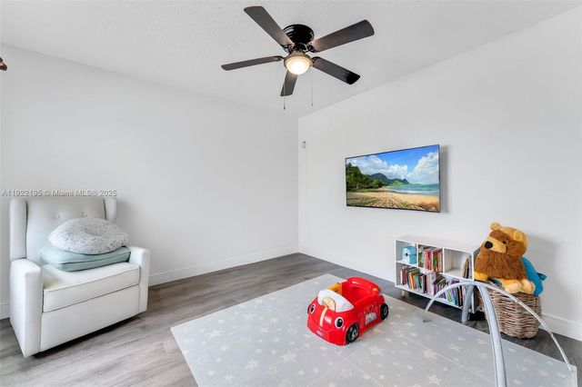 15854 SW 21st St, Miramar, FL 33027