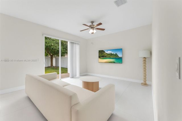 15854 SW 21st St, Miramar, FL 33027