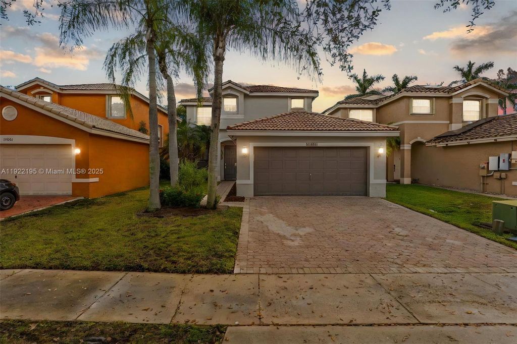 15854 SW 21st St, Miramar, FL 33027