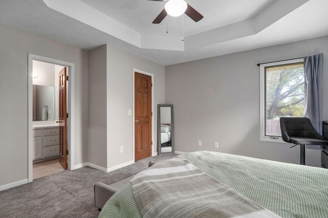 2424 N Campbell Avenue, Springfield, MO 65803