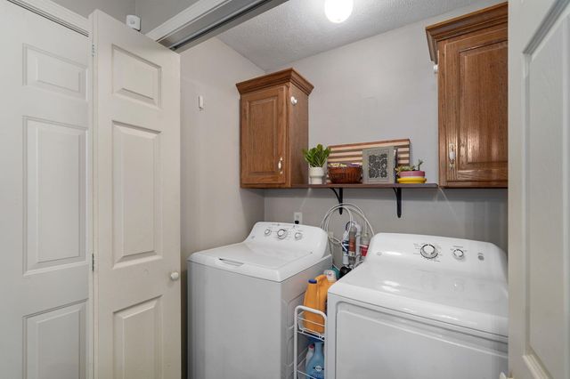 2424 N Campbell Avenue, Springfield, MO 65803