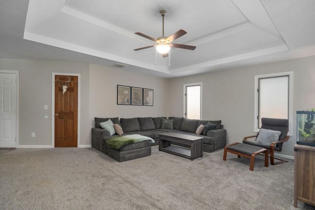 2424 N Campbell Avenue, Springfield, MO 65803