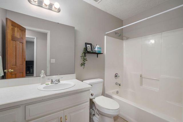 2424 N Campbell Avenue, Springfield, MO 65803